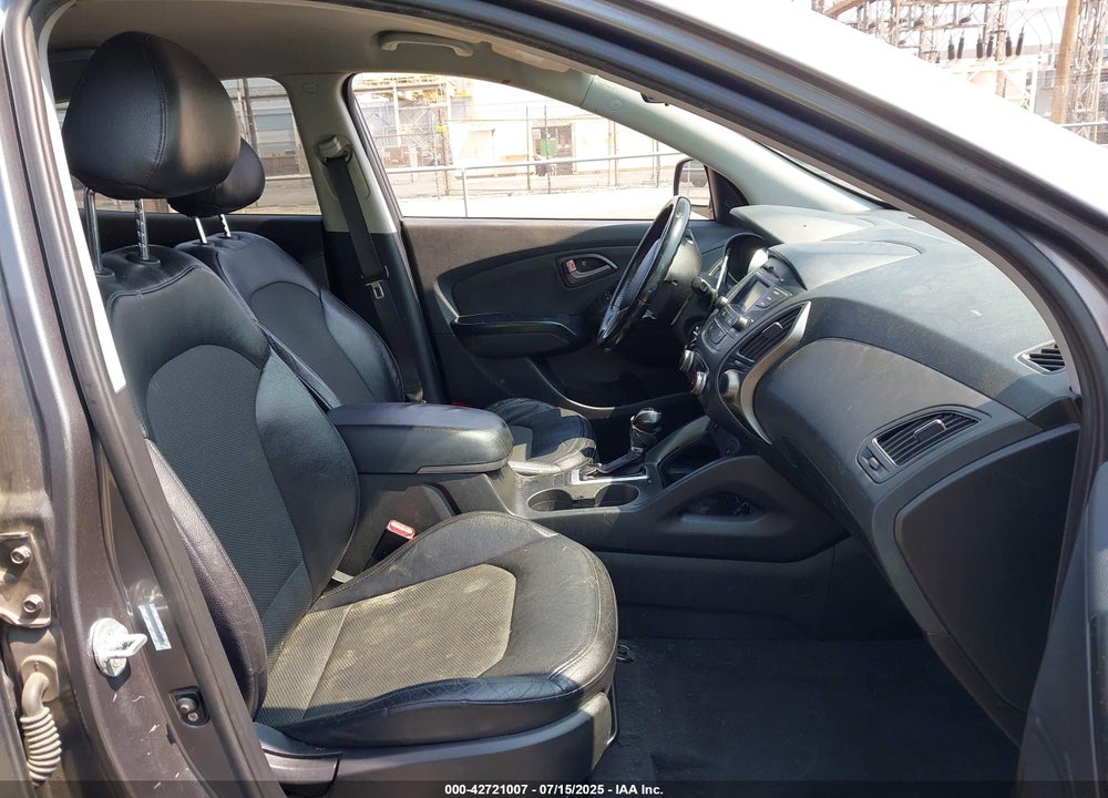 2014 HYUNDAI TUCSON VIN: KM8JU3AG6EU858719
