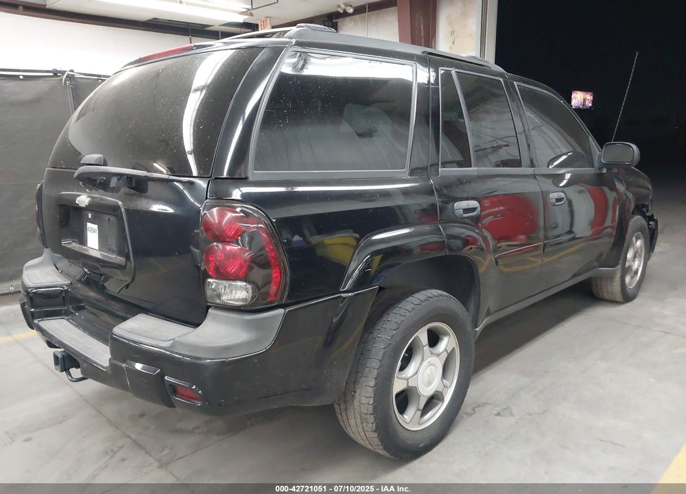 2008 CHEVROLET TRAILBLAZER VIN: 1GNDT13S882107414