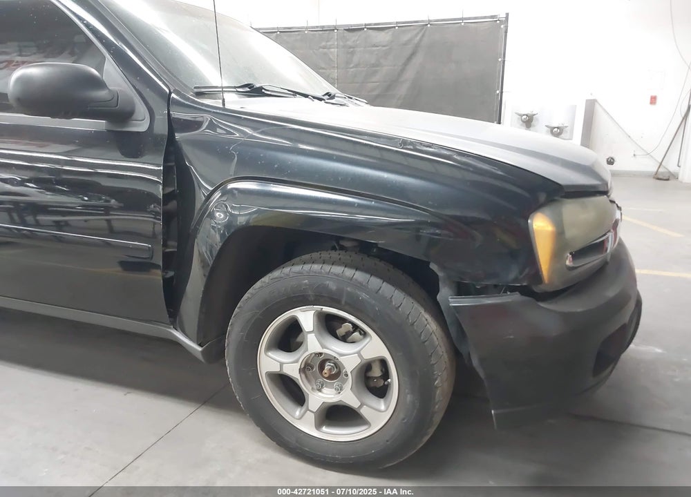 2008 CHEVROLET TRAILBLAZER VIN: 1GNDT13S882107414