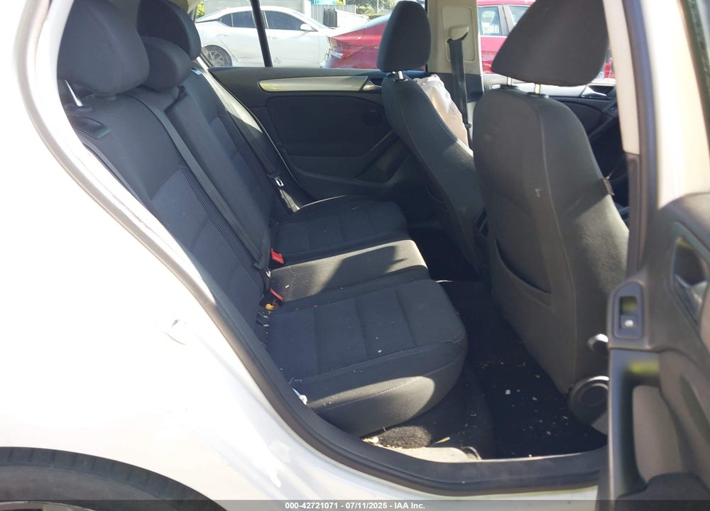 2013 VOLKSWAGEN GOLF VIN: WVWNM7AJ4DW086507