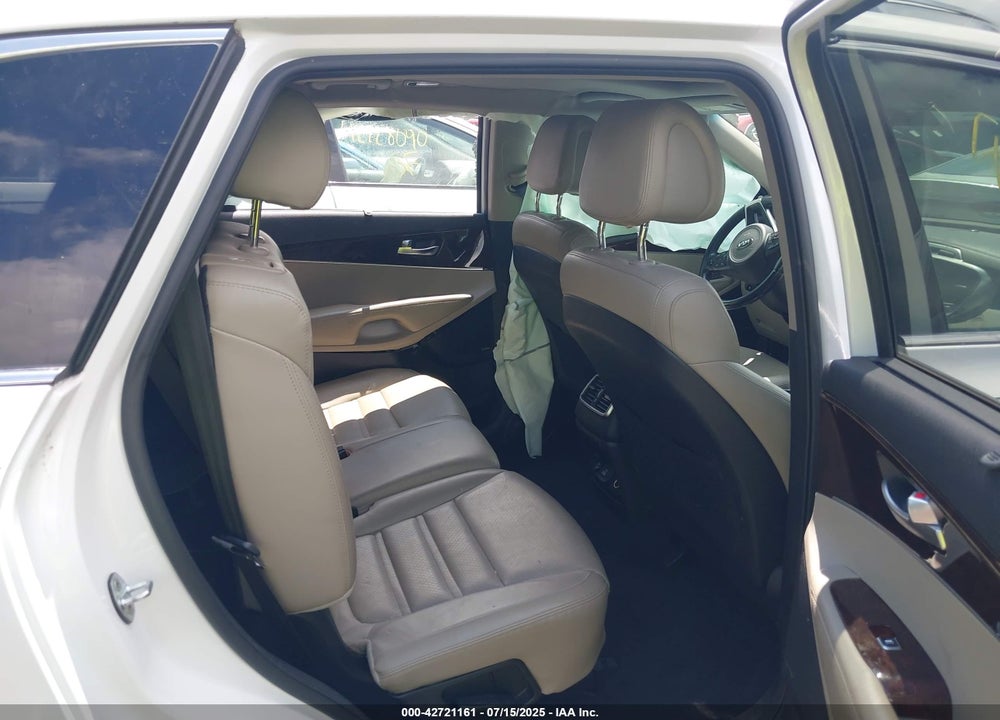 2016 KIA SORENTO VIN: 5XYPHDA54GG179303