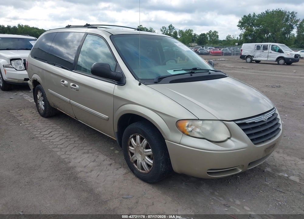 2005 CHRYSLER TOWN & COUNTRY TOURING VIN: 2C4GP54L05R314188