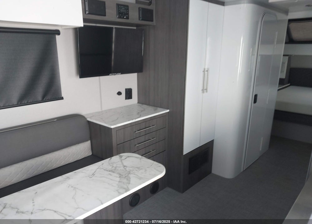 2023 INTECH NAVIGATE OVR VIN: 7H0TV2224PN015555