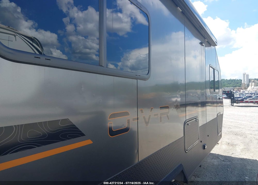 2023 INTECH NAVIGATE OVR VIN: 7H0TV2224PN015555