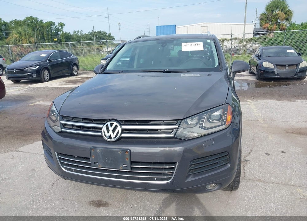 2013 VOLKSWAGEN TOUAREG VR6 EXECUTIVE VIN: WVGEF9BP9DD002780