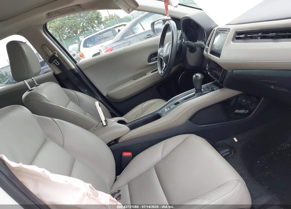 2018 HONDA HR-V VIN: 3CZRU6H76JM723196