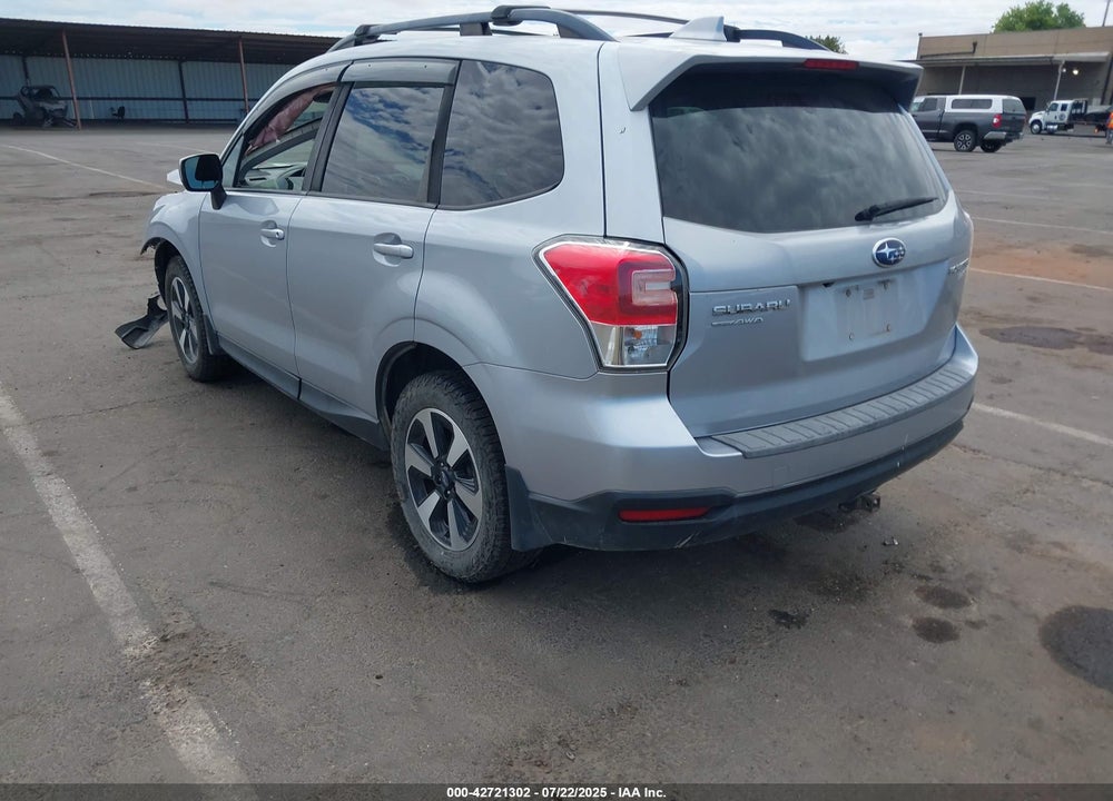 2017 SUBARU FORESTER VIN: JF2SJAEC3HH586898