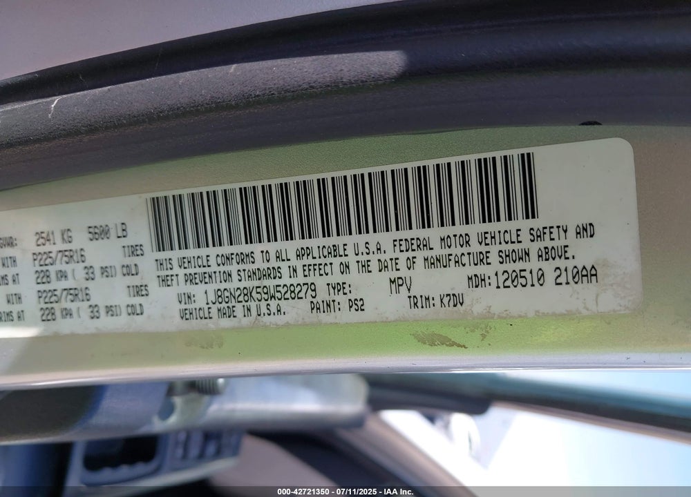 2009 JEEP LIBERTY VIN: 1J8GN28K59W528279