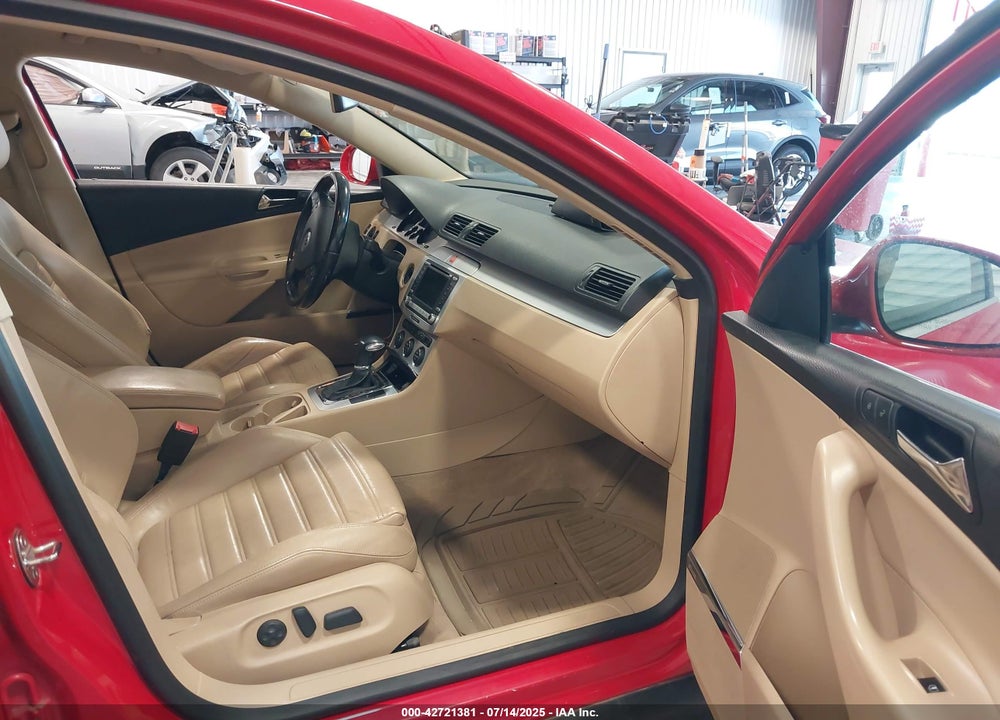 2007 VOLKSWAGEN PASSAT VIN: WVWRU93C47E220826