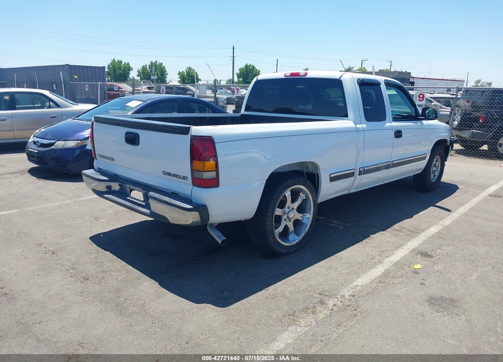 2002 CHEVROLET SILVERADO 1500 LS VIN: 2GCEC19X821395359