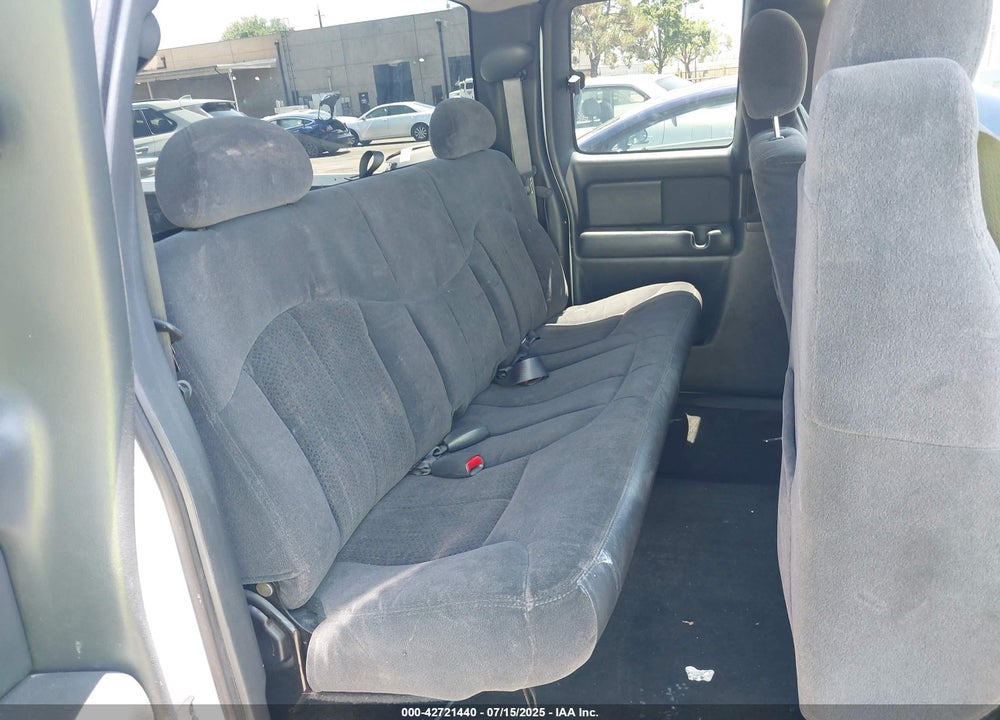 2002 CHEVROLET SILVERADO 1500 LS VIN: 2GCEC19X821395359