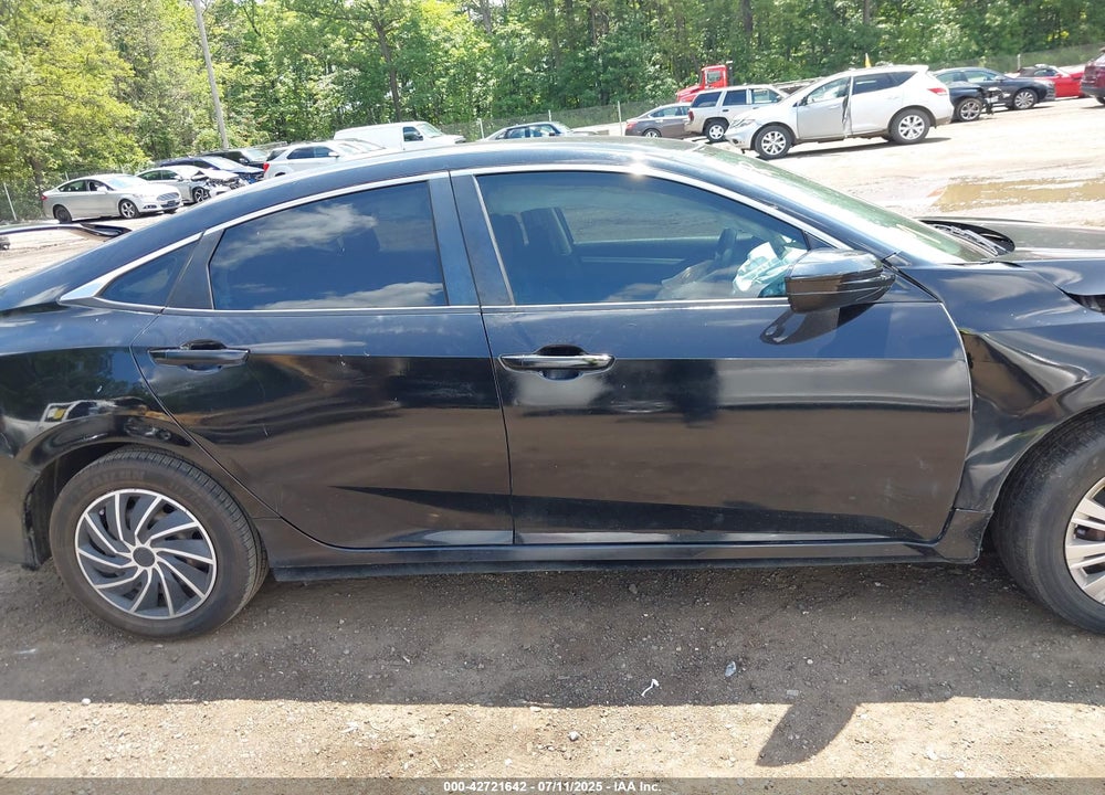 2017 HONDA CIVIC VIN: 19XFC2F52HE209971