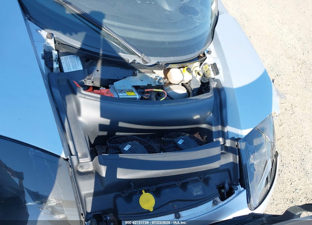2011 TESLA ROADSTER VIN: 5YJRE1A39B1001382