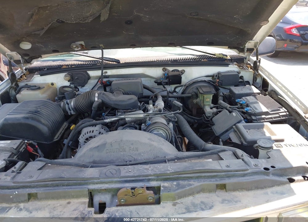 1996 CHEVROLET SUBURBAN K1500 VIN: 1GNFK16R1TJ393013
