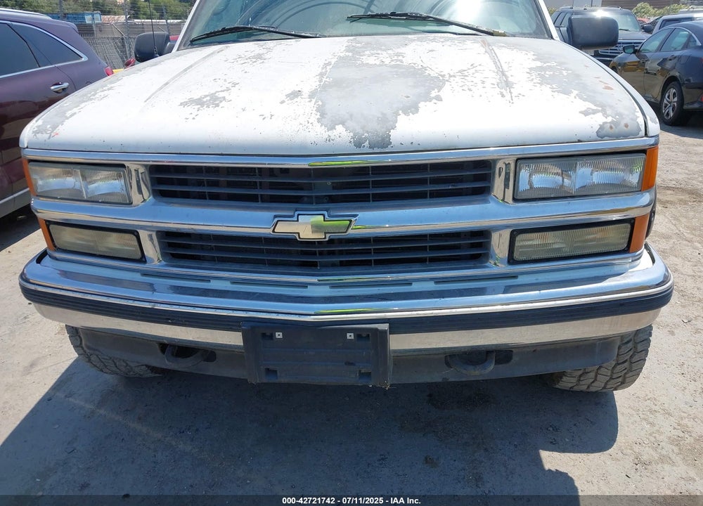 1996 CHEVROLET SUBURBAN K1500 VIN: 1GNFK16R1TJ393013