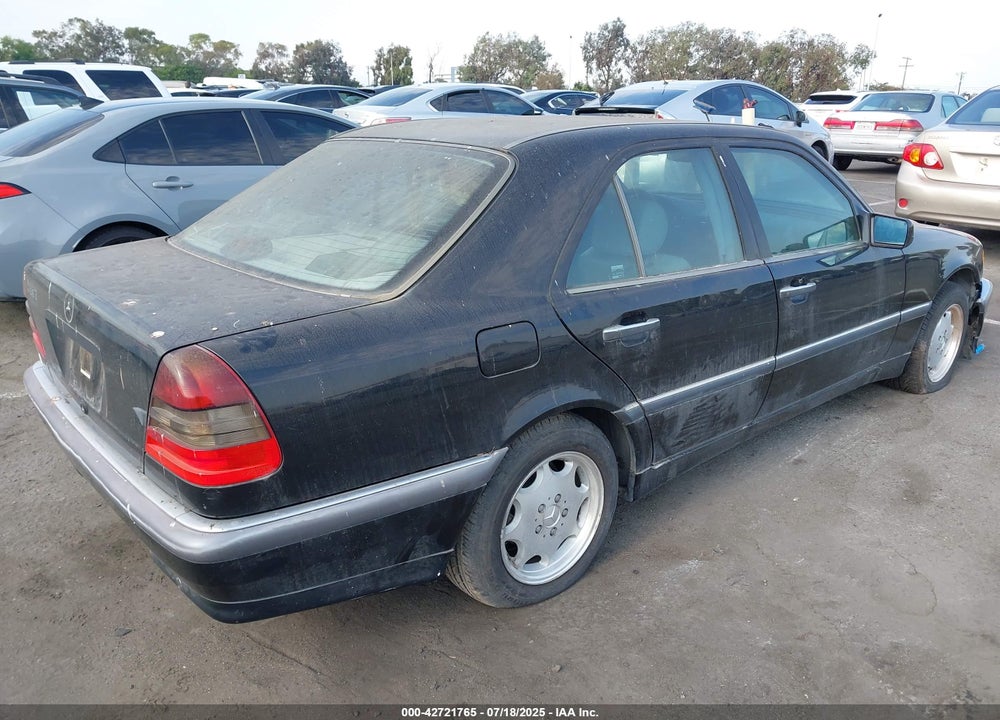 1998 MERCEDES-BENZ C 230 VIN: WDBHA23G3WA521493
