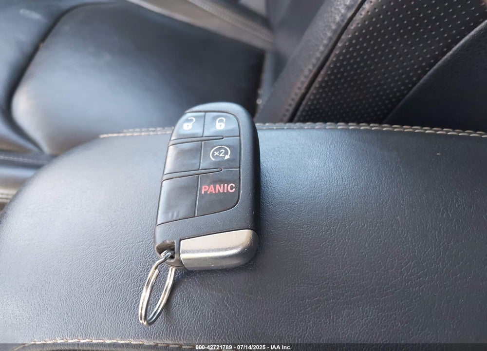 2016 JEEP RENEGADE LIMITED VIN: ZACCJADTXGPC88957