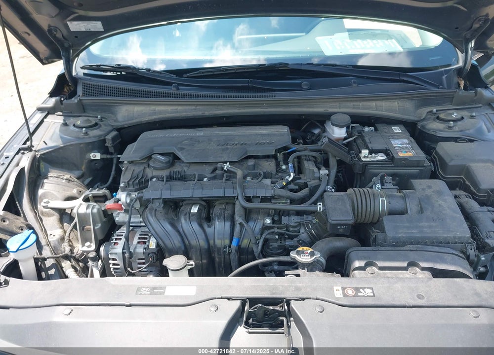 2024 HYUNDAI ELANTRA VIN: KMHLP4DG8RU715844