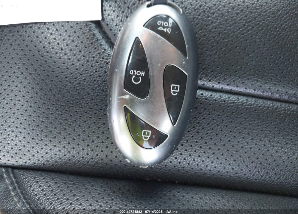 2024 HYUNDAI ELANTRA VIN: KMHLP4DG8RU715844