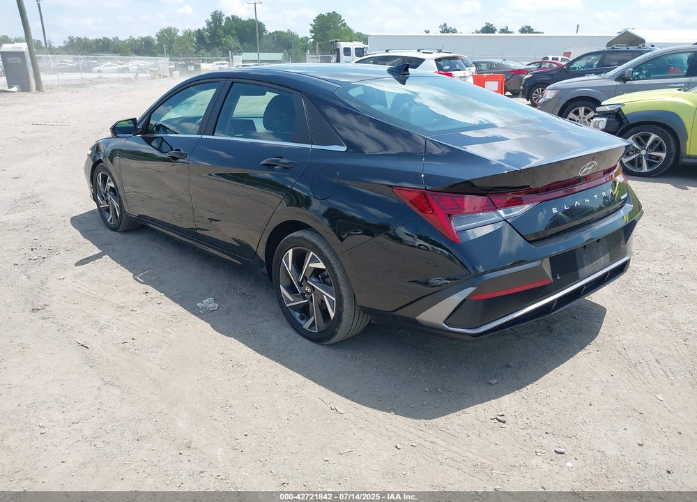 2024 HYUNDAI ELANTRA VIN: KMHLP4DG8RU715844