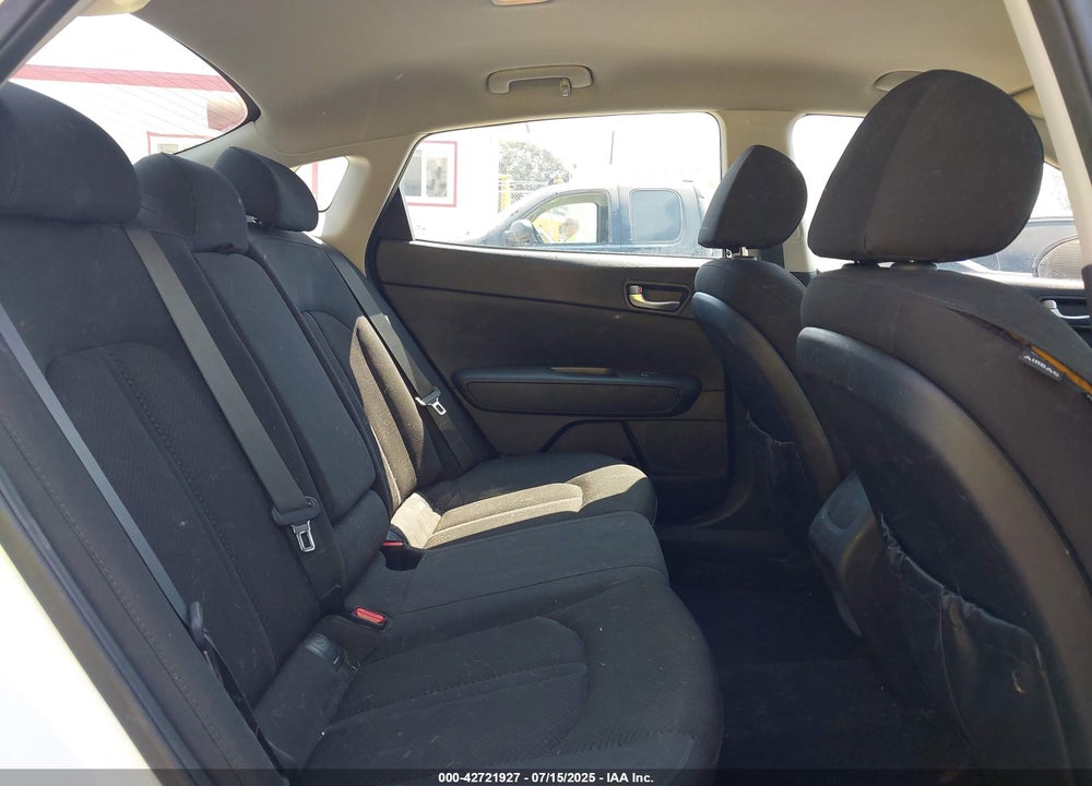 2016 KIA OPTIMA LX VIN: 5XXGT4L31GG081280