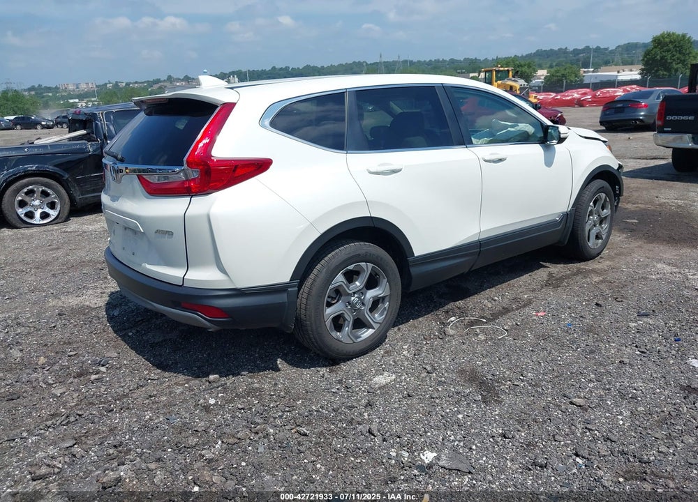 2018 HONDA CR-V VIN: 2HKRW2H8XJH690906