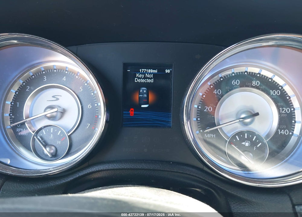 2013 CHRYSLER 300 VIN: 2C3CCAGG6DH728490