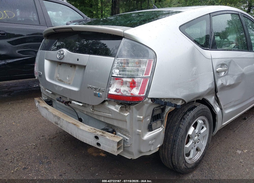 2005 TOYOTA PRIUS VIN: JTDKB20U657048411