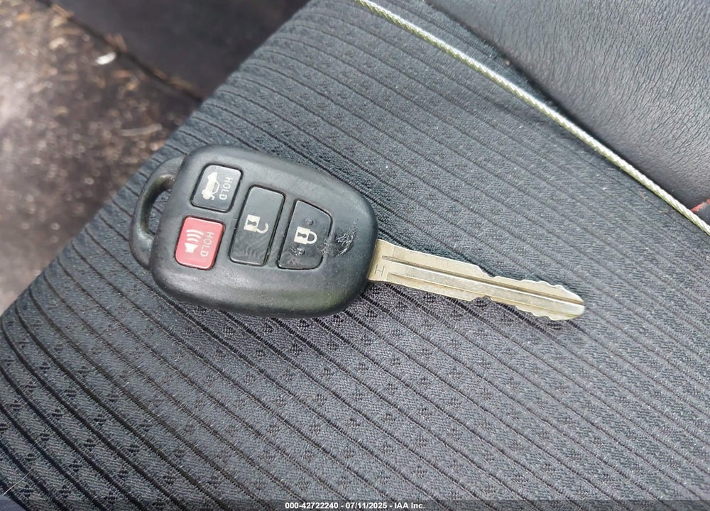 2016 TOYOTA CAMRY VIN: 4T1BF1FK8GU609664