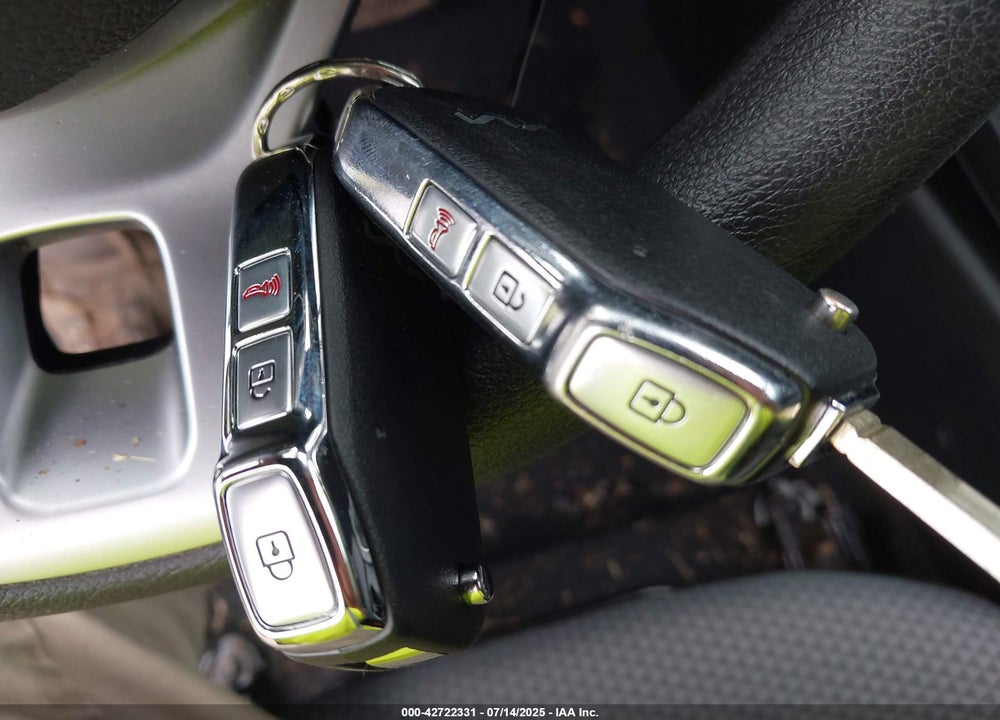 2023 KIA SOUL VIN: KNDJ23AU4P7856839