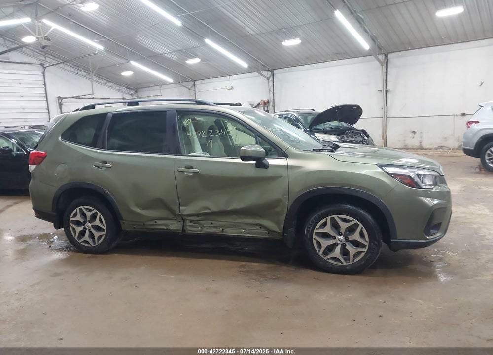 2019 SUBARU FORESTER VIN: JF2SKAEC5KH448008