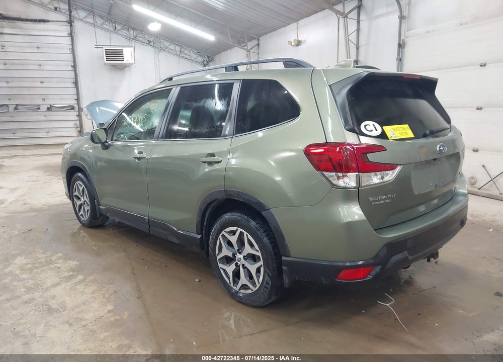 2019 SUBARU FORESTER VIN: JF2SKAEC5KH448008