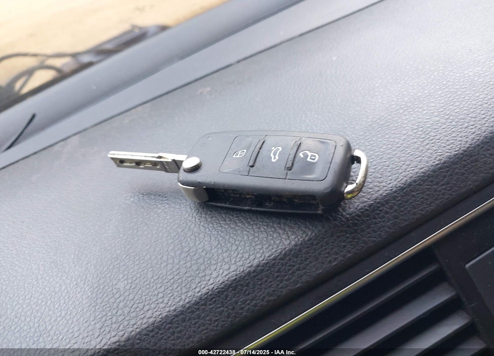2013 VOLKSWAGEN JETTA 2.5L SE VIN: 3VWDP7AJ7DM295613