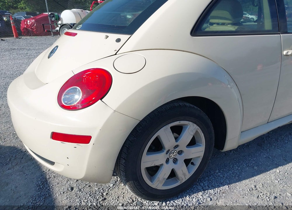2007 VOLKSWAGEN BEETLE VIN: 3VWRW31C57M521929
