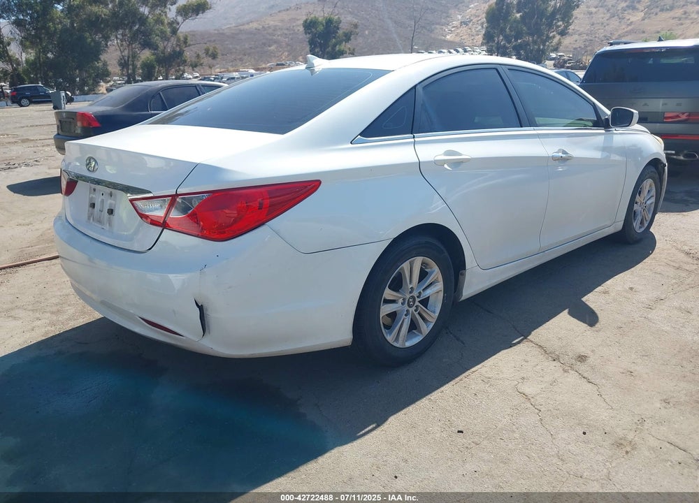 2013 HYUNDAI SONATA VIN: 5NPEB4AC2DH669086