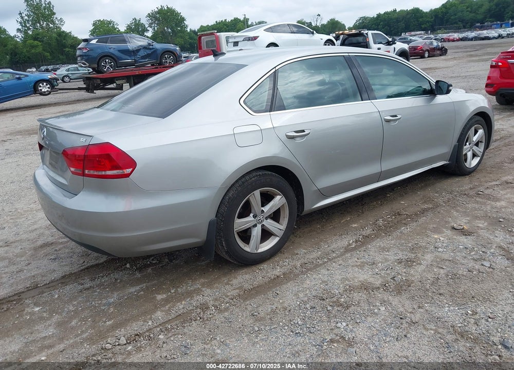 2013 VOLKSWAGEN PASSAT VIN: 1VWBP7A30DC098440