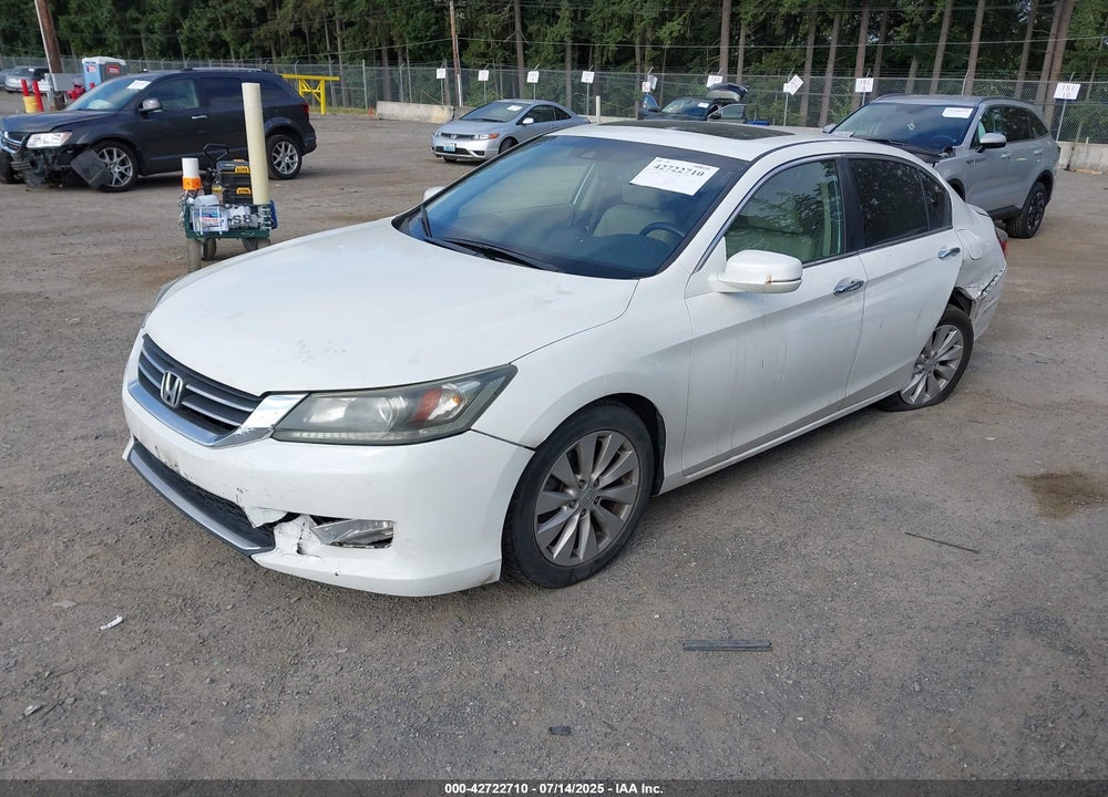 2013 HONDA ACCORD VIN: 1HGCR2F83DA049089