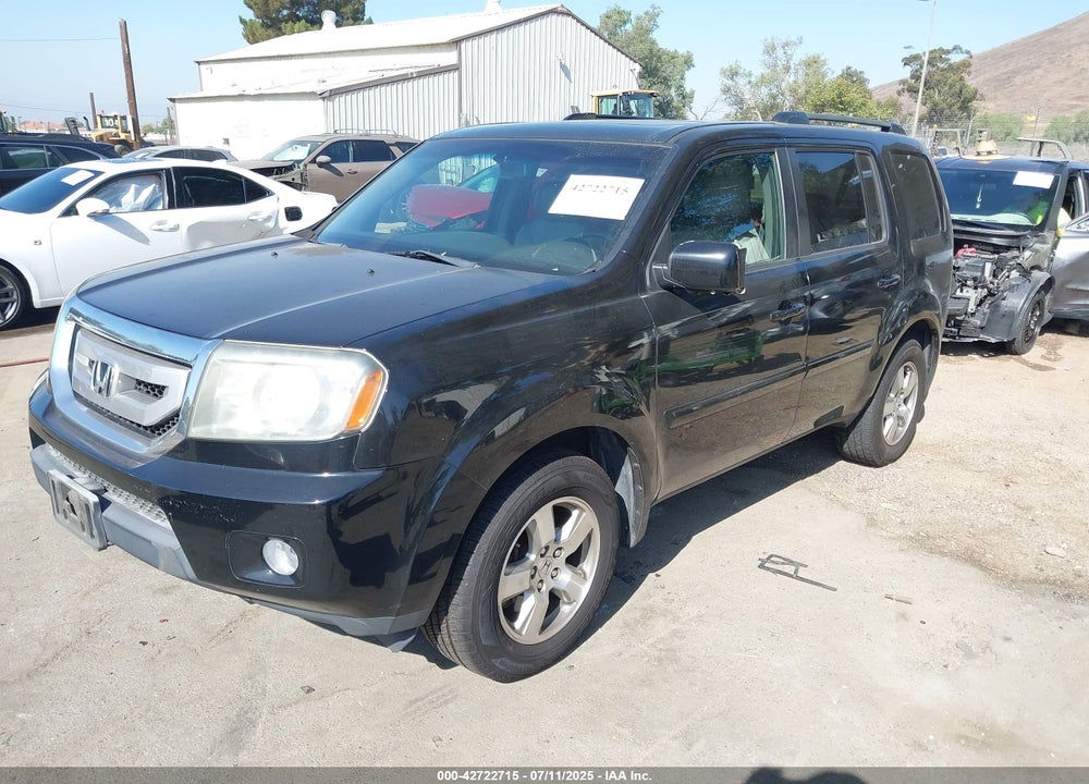 2011 HONDA PILOT VIN: 5FNYF3H56BB022219