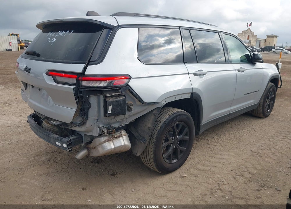 2024 JEEP GRAND CHEROKEE L VIN: 1C4RJKAG0R8532620