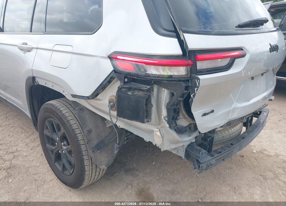 2024 JEEP GRAND CHEROKEE L VIN: 1C4RJKAG0R8532620