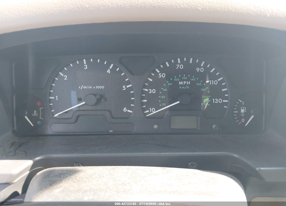 2002 LAND ROVER DISCOVERY SERIES II SE VIN: SALTY15492A737047