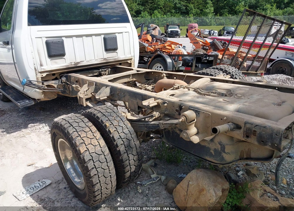 2018 RAM 3500 CHASSIS TRADESMAN/SLT VIN: 3C7WRTAL7JG312746