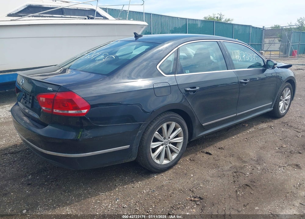 2013 VOLKSWAGEN PASSAT VIN: 1VWCP7A36DC058383