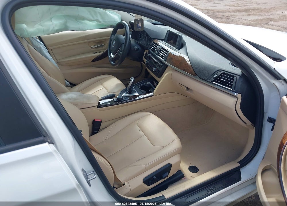 2015 BMW 3 SERIES VIN: WBA3B5G57FNS16183