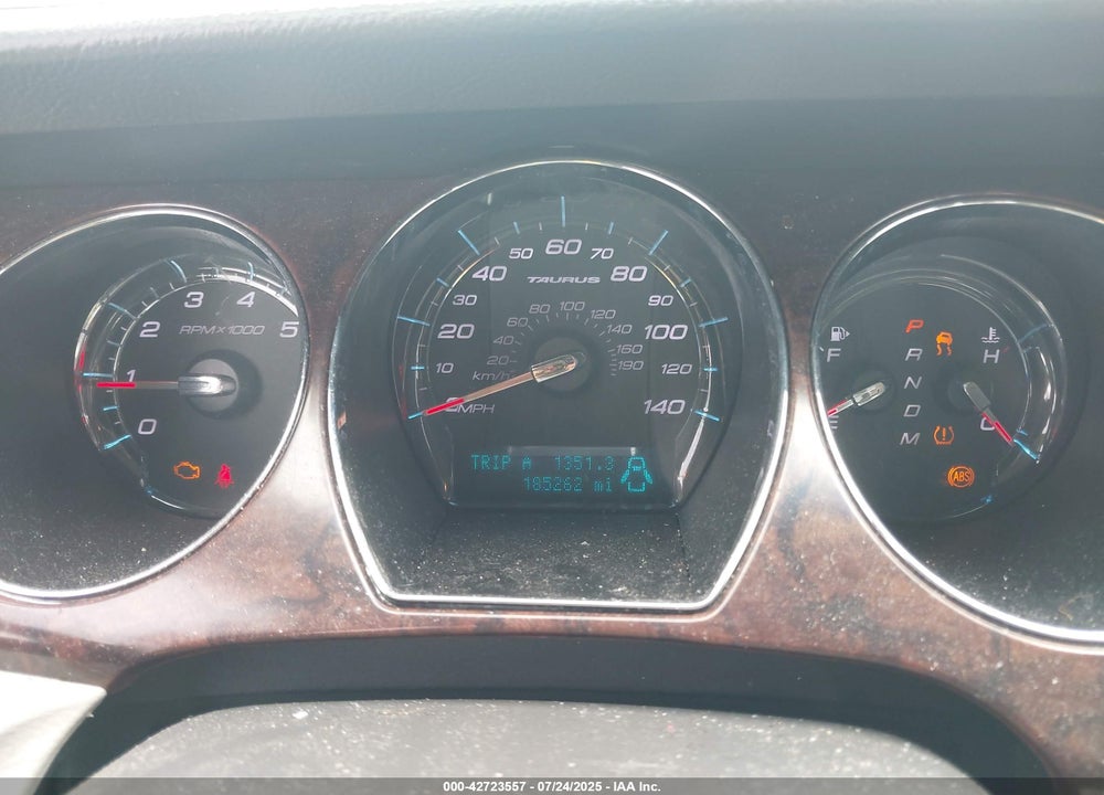 2011 FORD TAURUS VIN: 1FAHP2FW4BG132264