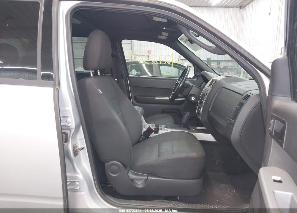 2010 FORD ESCAPE VIN: 1FMCU9DG7AKD33018