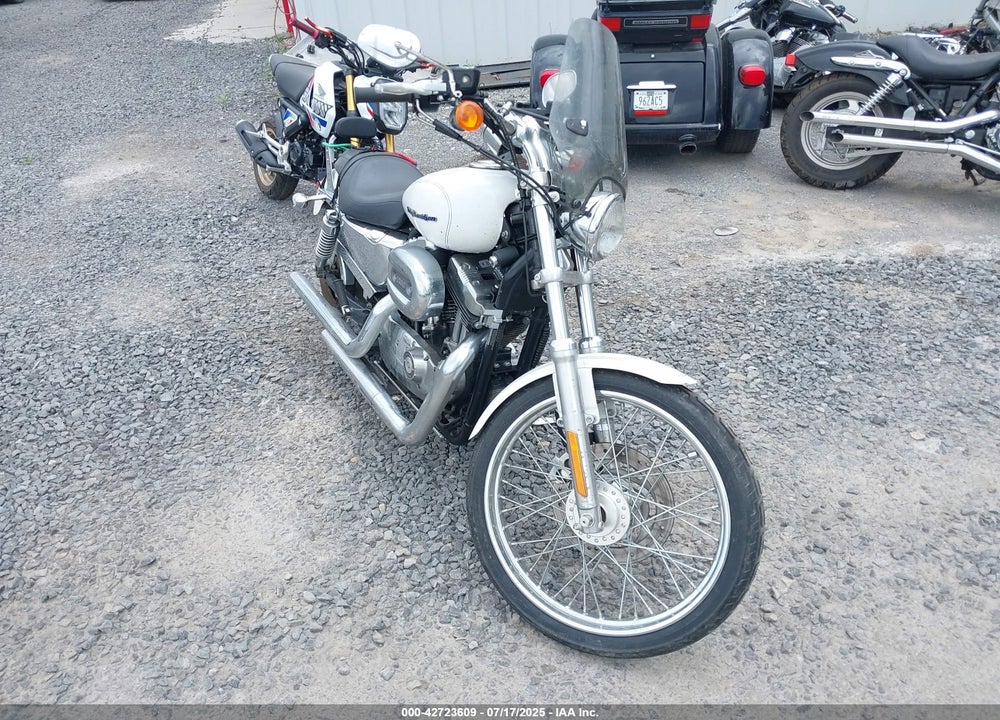 2004 HARLEY-DAVIDSON XL1200 C VIN: 1HD1CGP114K454608