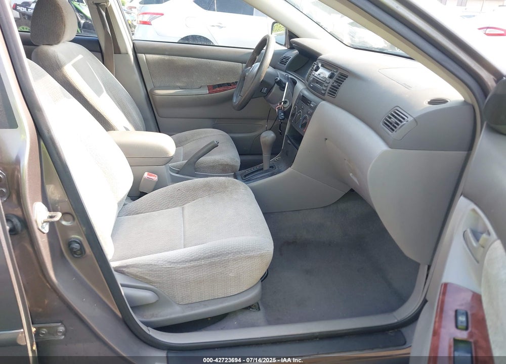 2004 TOYOTA COROLLA LE VIN: 1NXBR32E44Z253308