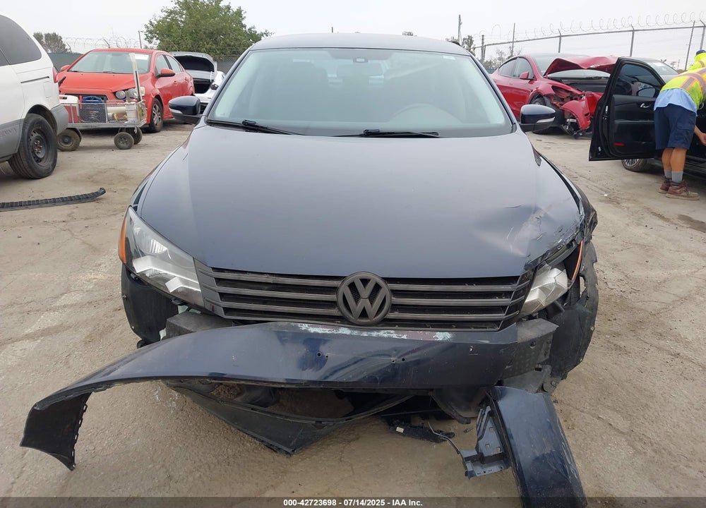 2015 VOLKSWAGEN PASSAT VIN: 1VWAT7A38FC021387