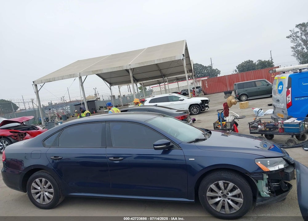 2015 VOLKSWAGEN PASSAT VIN: 1VWAT7A38FC021387